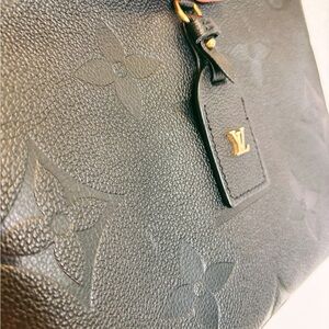 Louis Vuitton Carryall PM